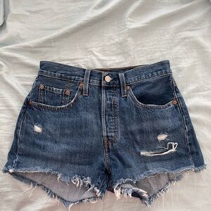 levi 501 denim shorts w26